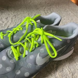 Nike women’s Polka Dot athletic shoe